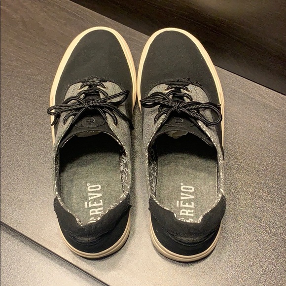 Crevo Black/Heathered Gray Floral Print Sneakers - Picture 4 of 7